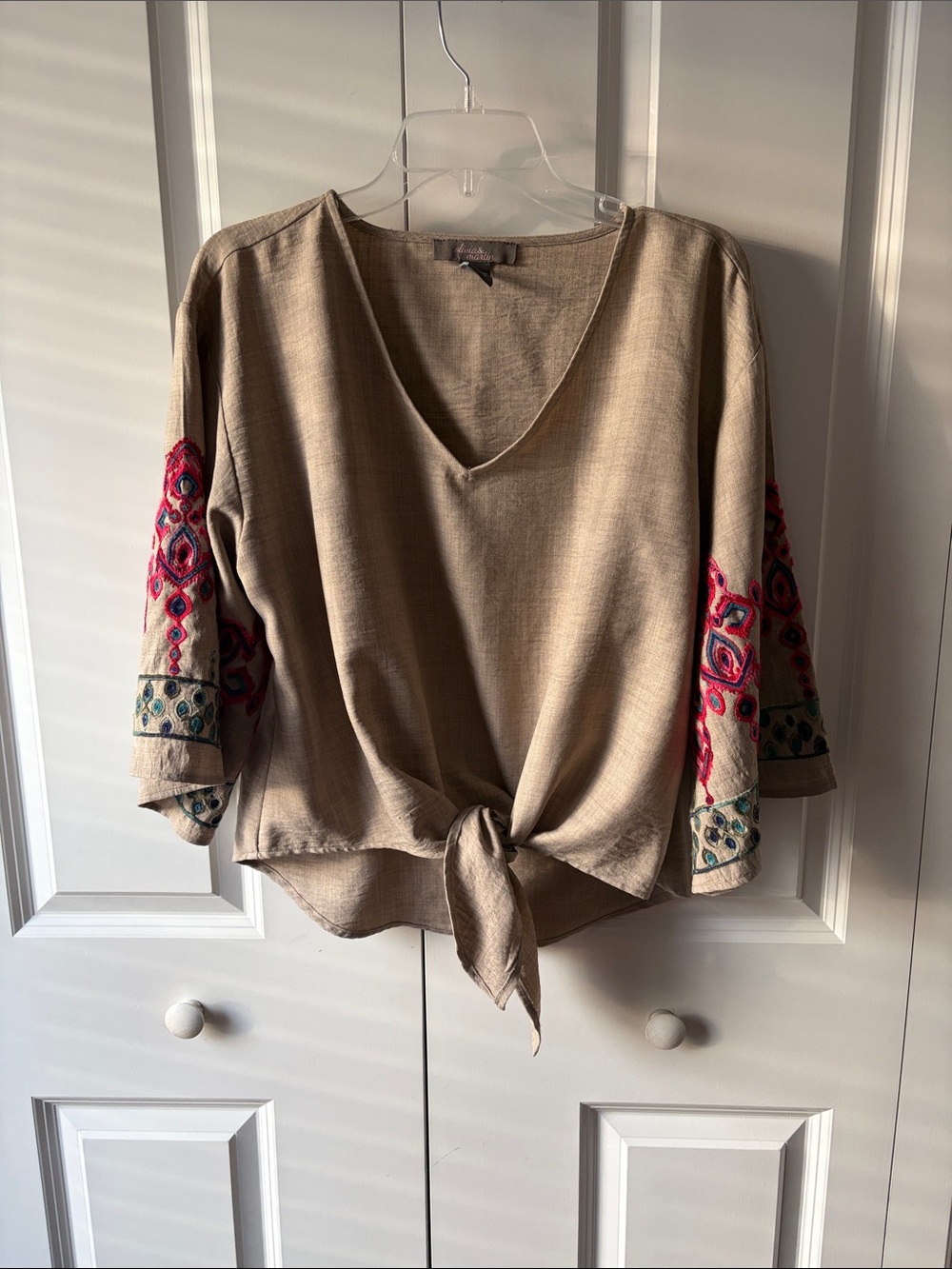 Olivia & Martin Women's Beige Tie-Front Top with Embroidered Sleeves Size Large